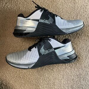 Nike Black and White Athletic Shoes